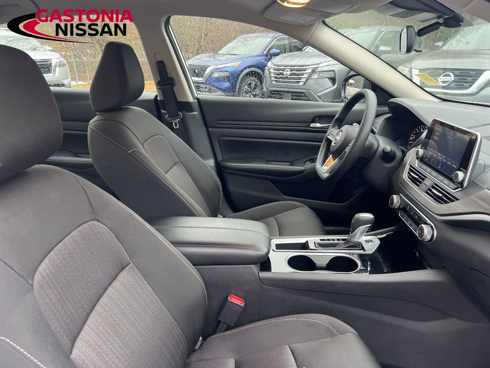 Used 2024 Nissan Altima 2.5 SV image 25