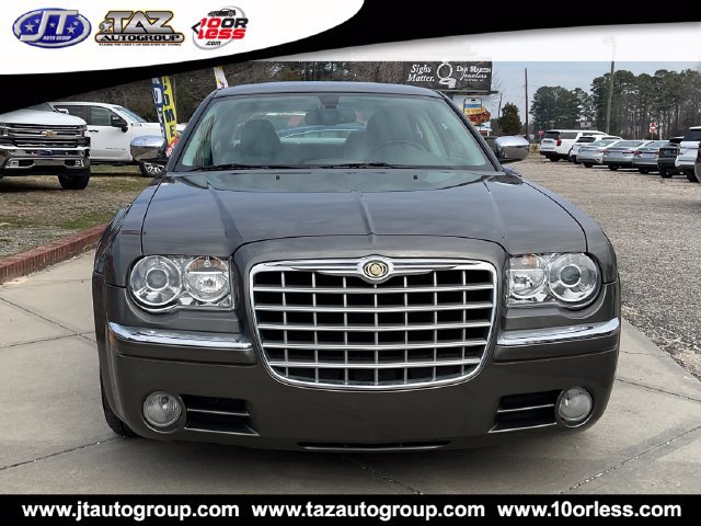 Used 2008 Chrysler 300 C w/ Protection Group II RWD image 2