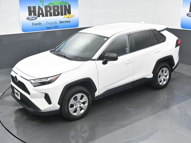 Used 2024 Toyota RAV4 LE AWD/4WD image 23