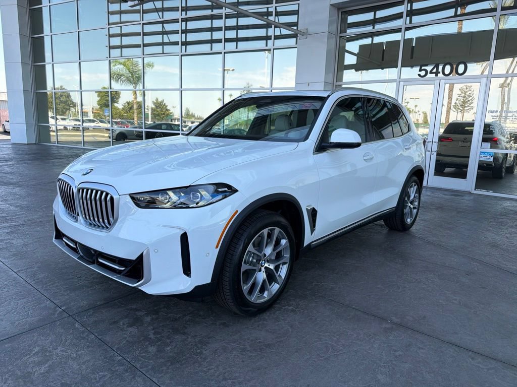 New 2026 BMW X5 sDrive40i w/ Premium Package