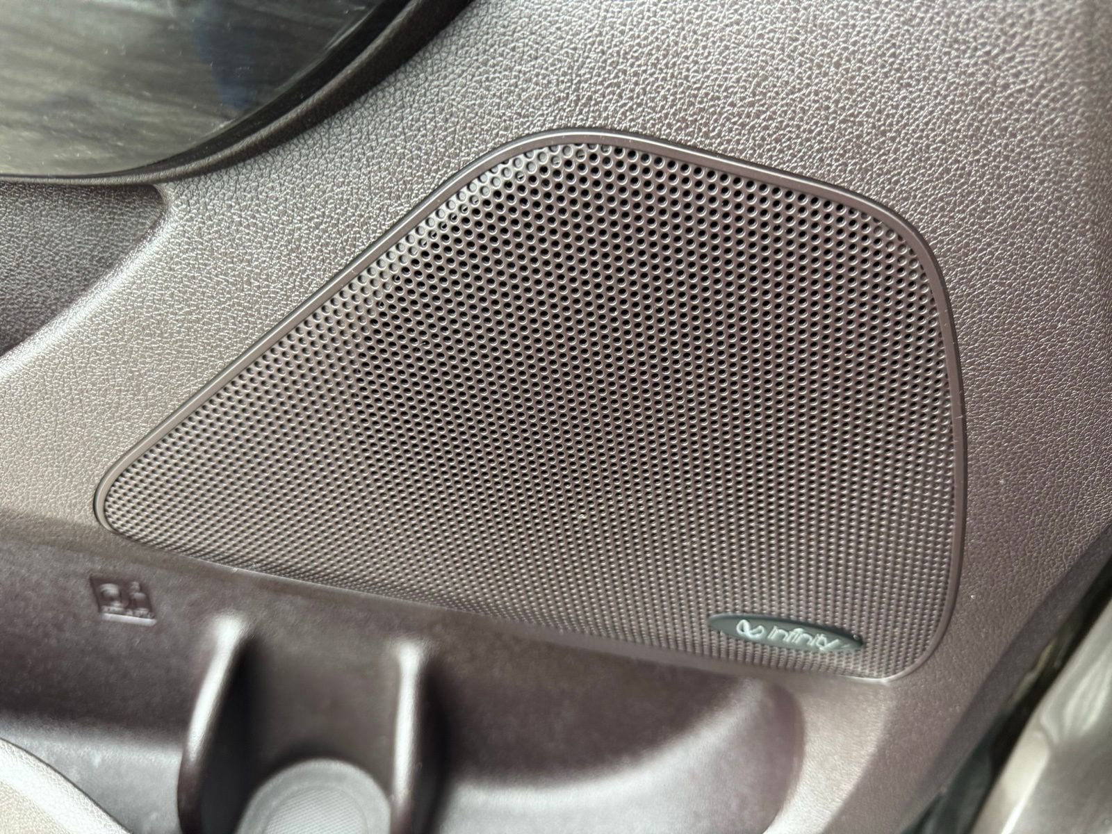 Used 2016 Kia Sedona SX Limited w/ Option Group 030 image 34