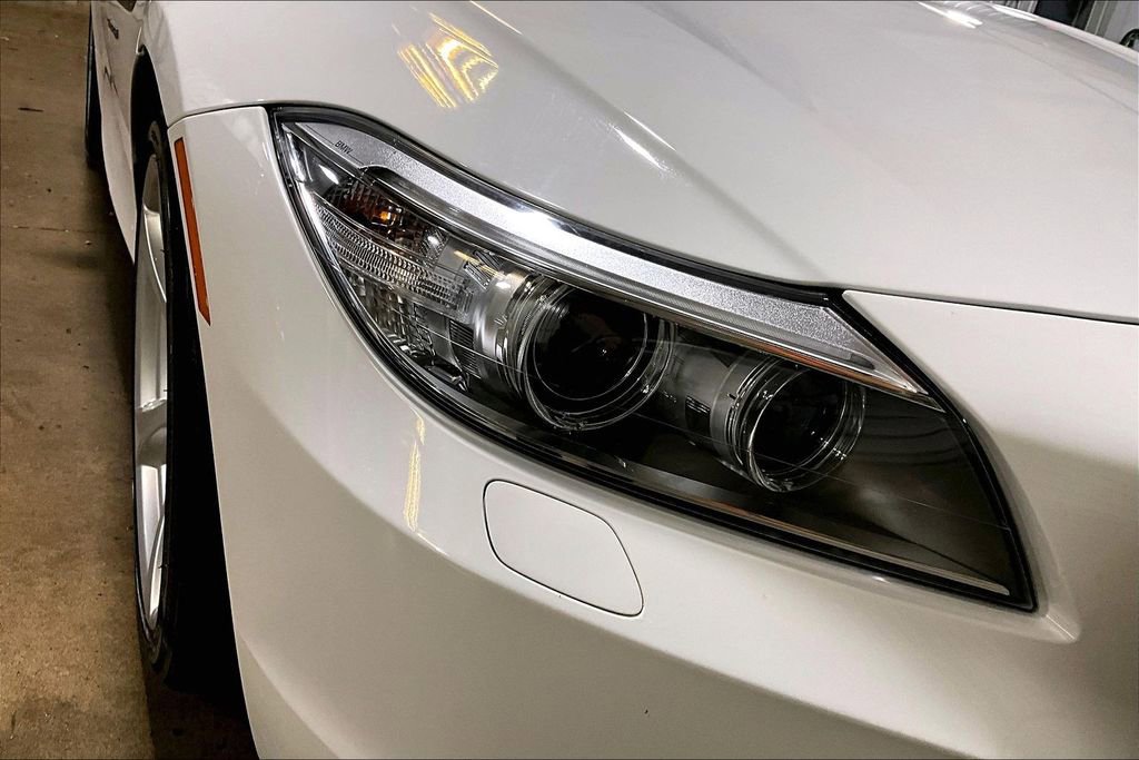 Used 2016 BMW Z4 sDrive28i RWD image 4