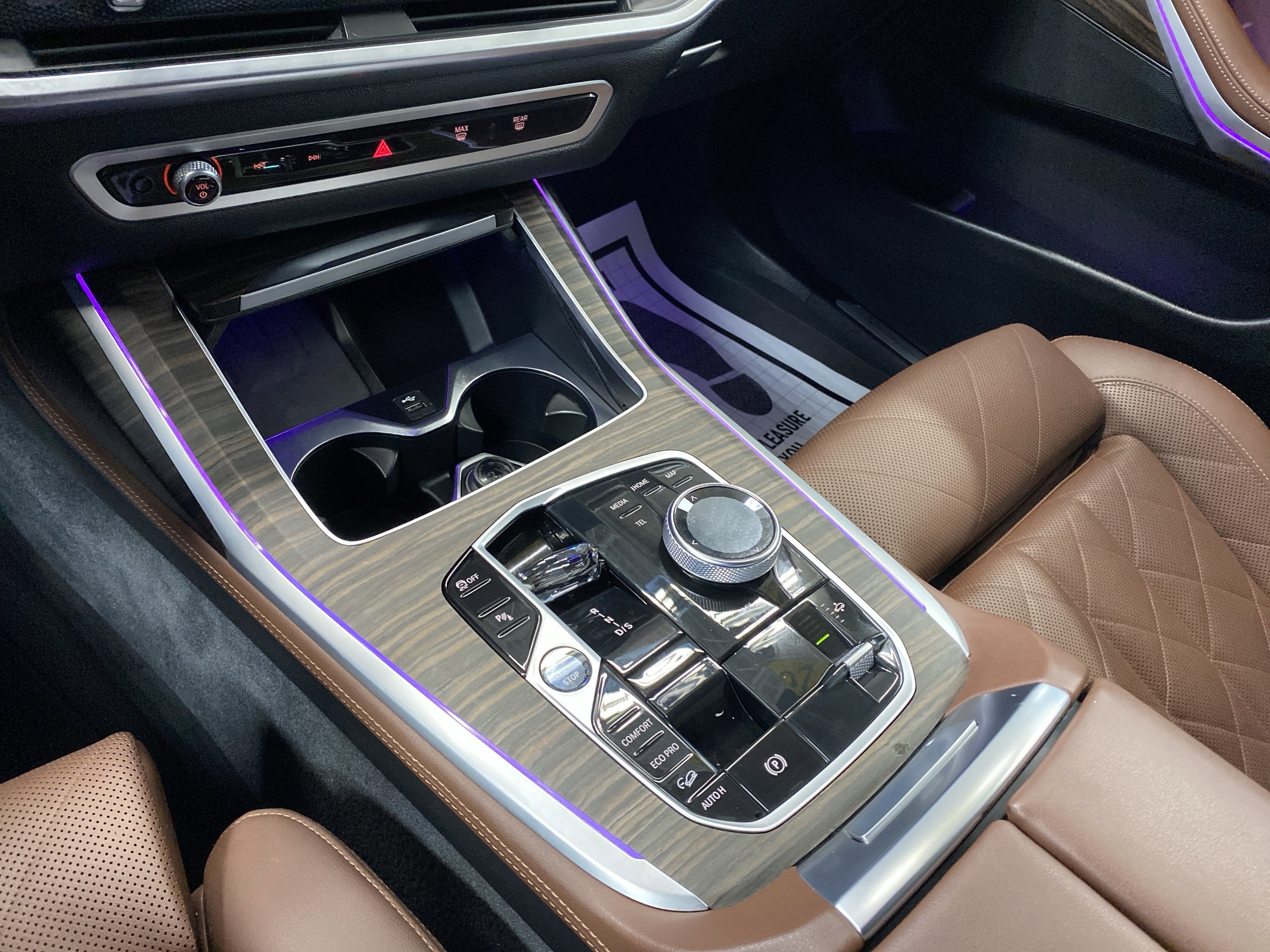 Used 2023 BMW X7 xDrive40i w/ Parking Assistance Package image 15