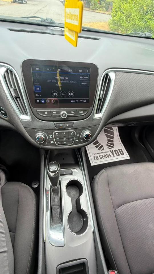 Used 2020 Chevrolet Malibu LT FWD image 9