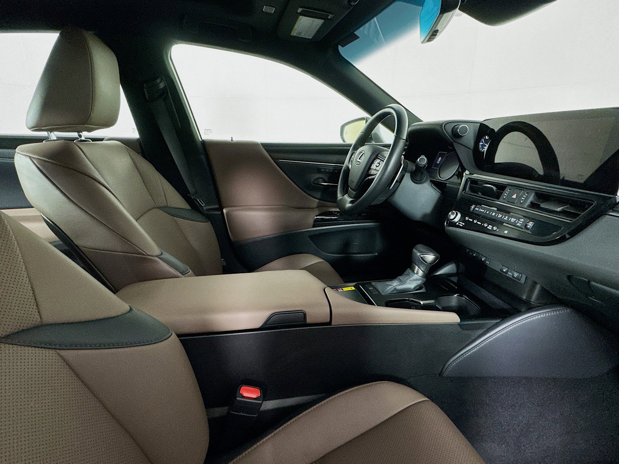 Used 2024 Lexus ES 350 w/ Premium Package image 28