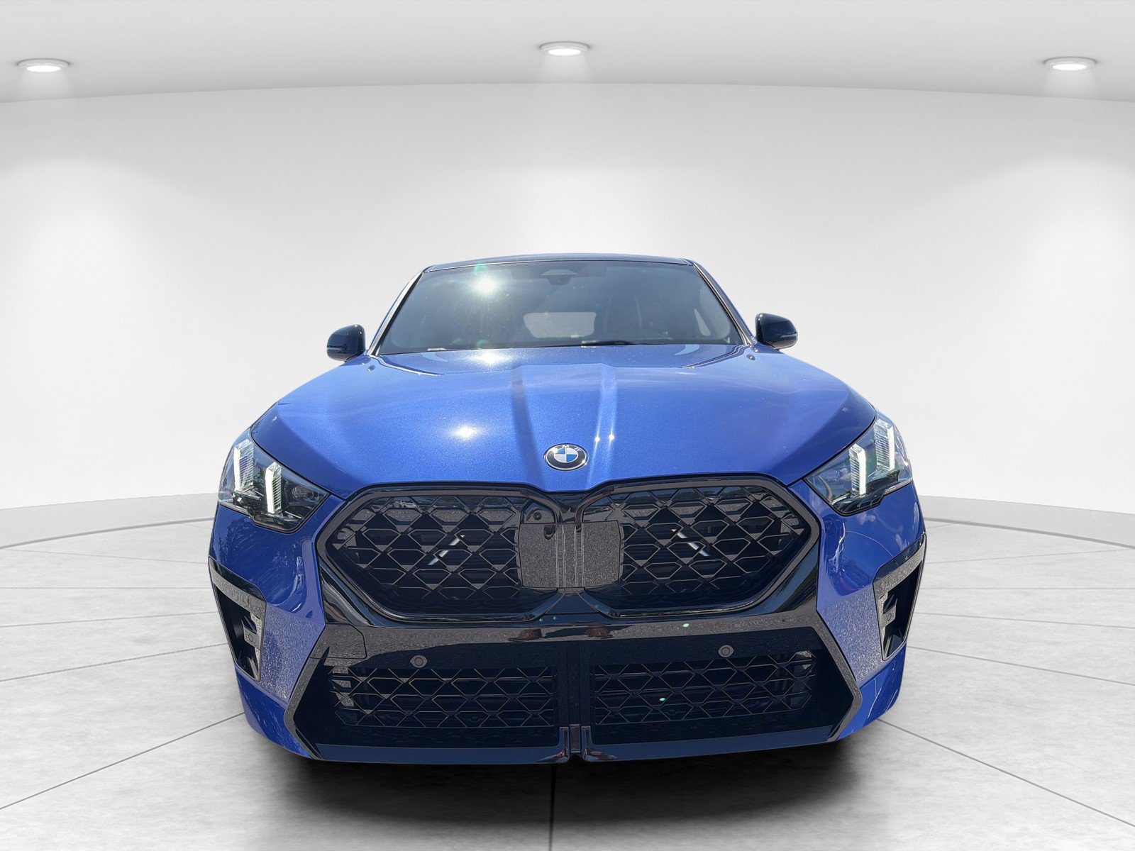 New 2027 BMW X2 xDrive28i w/ Technology Package AWD/4WD image 2