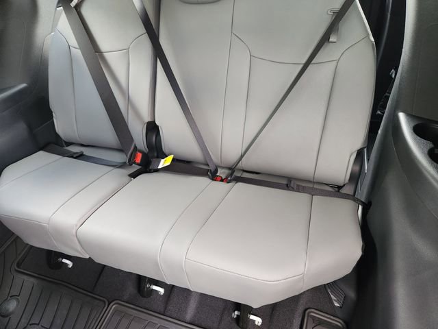 New 2026 Toyota Sienna XLE FWD image 24