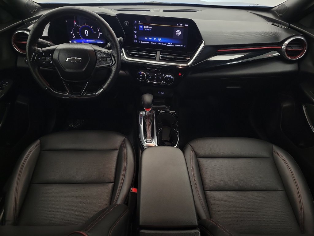 Used 2024 Chevrolet Trax RS w/ Sunroof Package FWD image 14