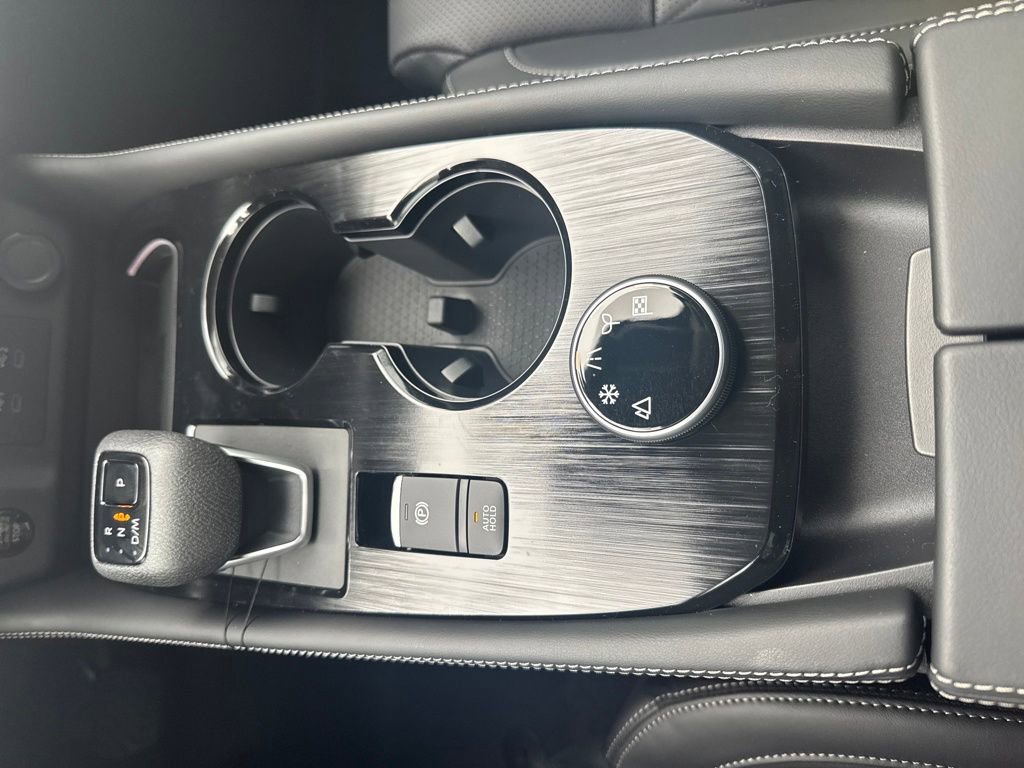 New 2026 Nissan Rogue Platinum image 24