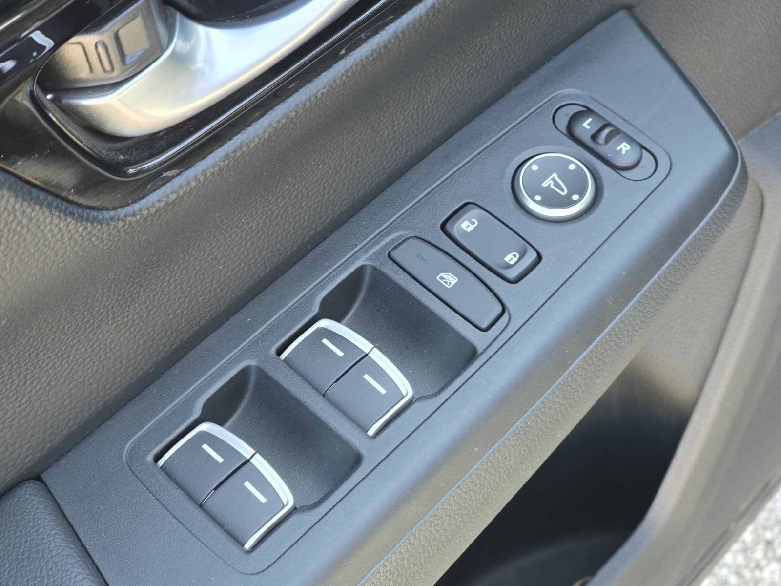 Used 2023 Honda CR-V Sport Touring image 29