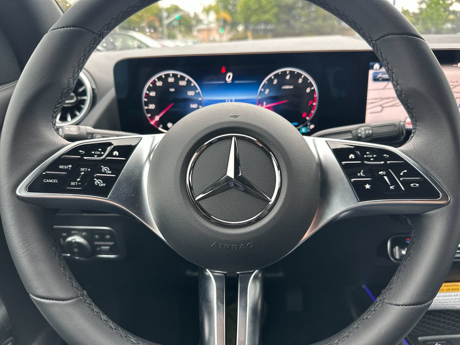 Used 2025 Mercedes-Benz GLA 250 image 25