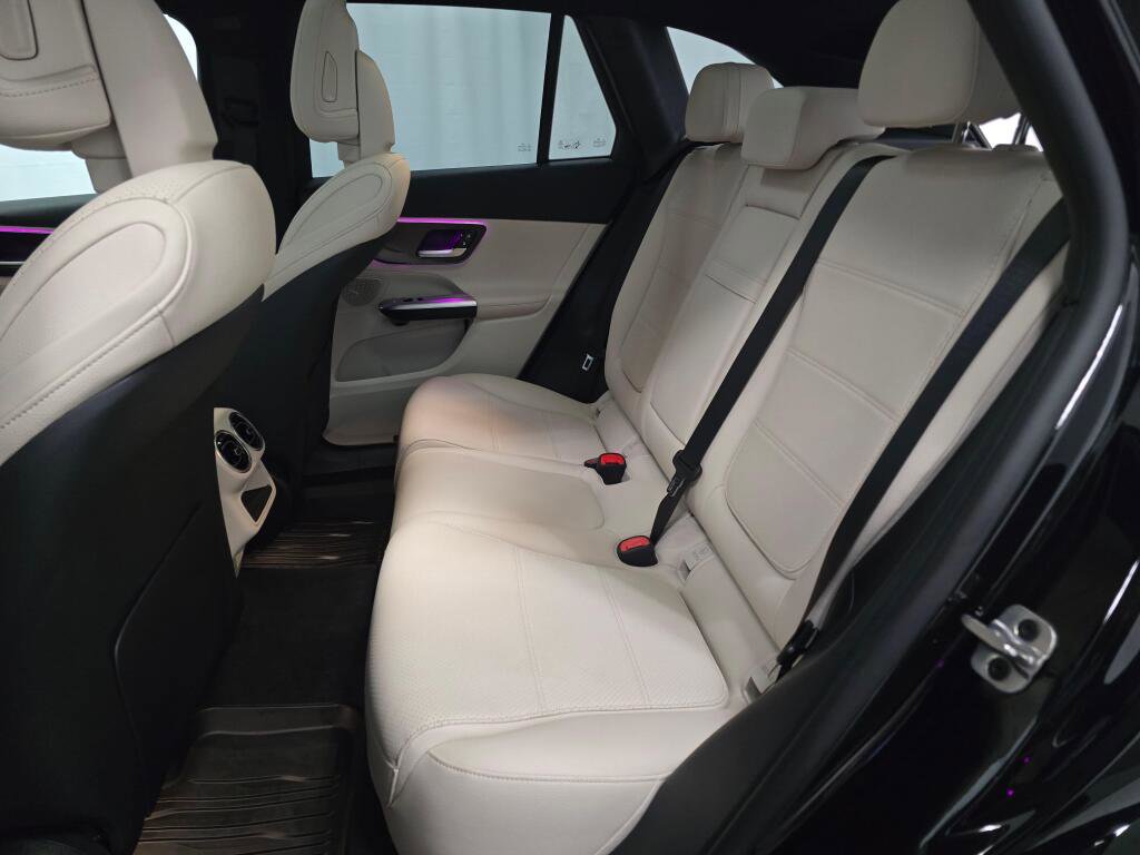 Certified 2025 Mercedes-Benz GLC 300 4MATIC image 14