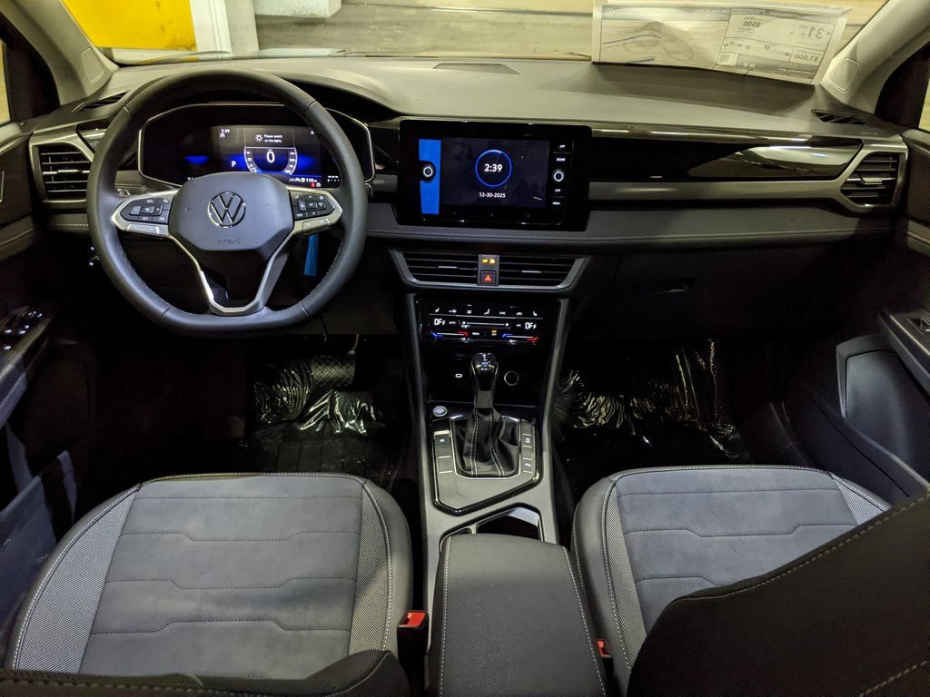 New 2026 Volkswagen Taos SE FWD image 12