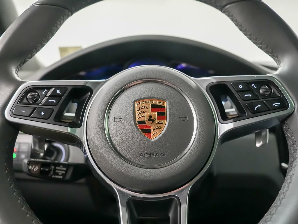Certified 2023 Porsche Cayenne w/ Premium Package AWD/4WD image 27