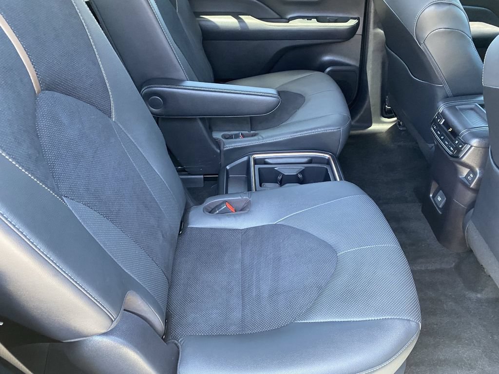 Certified 2025 Toyota Grand Highlander AWD Hybrid image 18