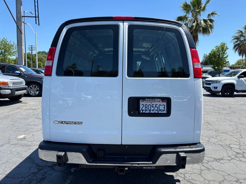 Used 2019 Chevrolet Express 2500 w/ Driver Convenience Package RWD image 6