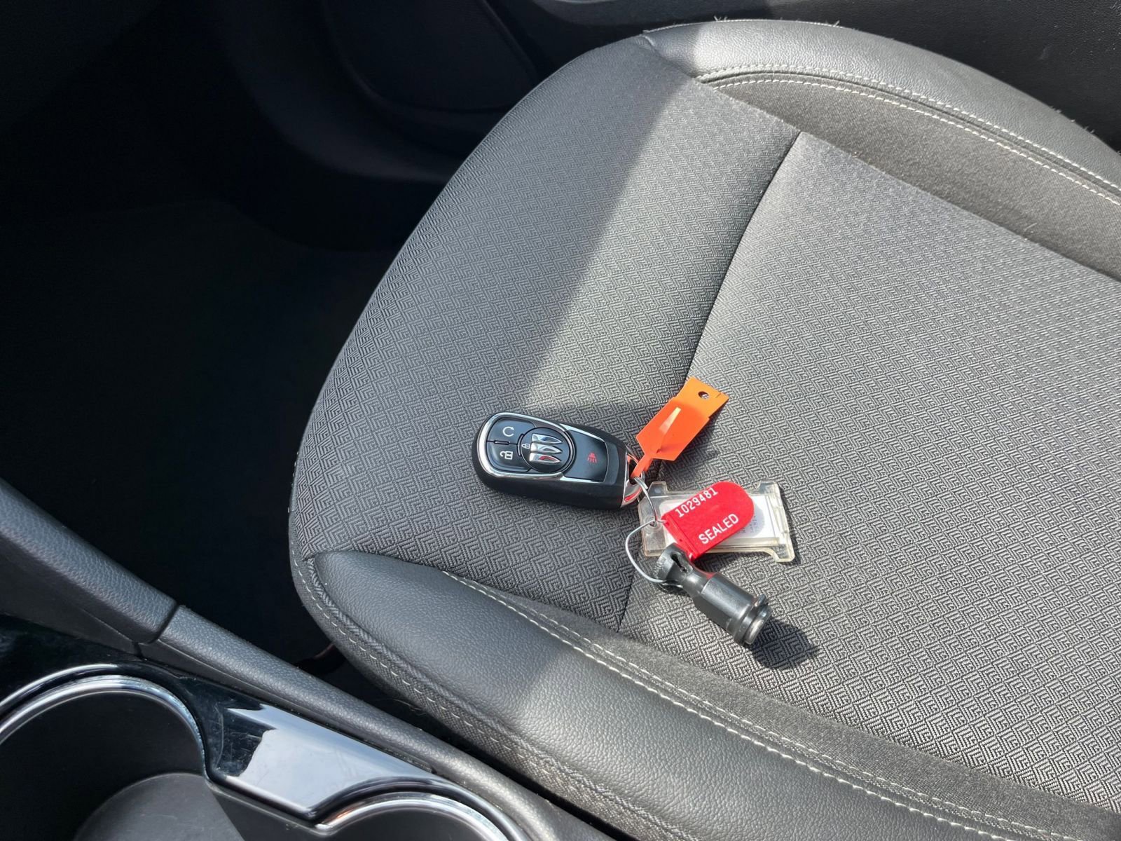 Used 2025 Buick Encore GX Preferred image 22