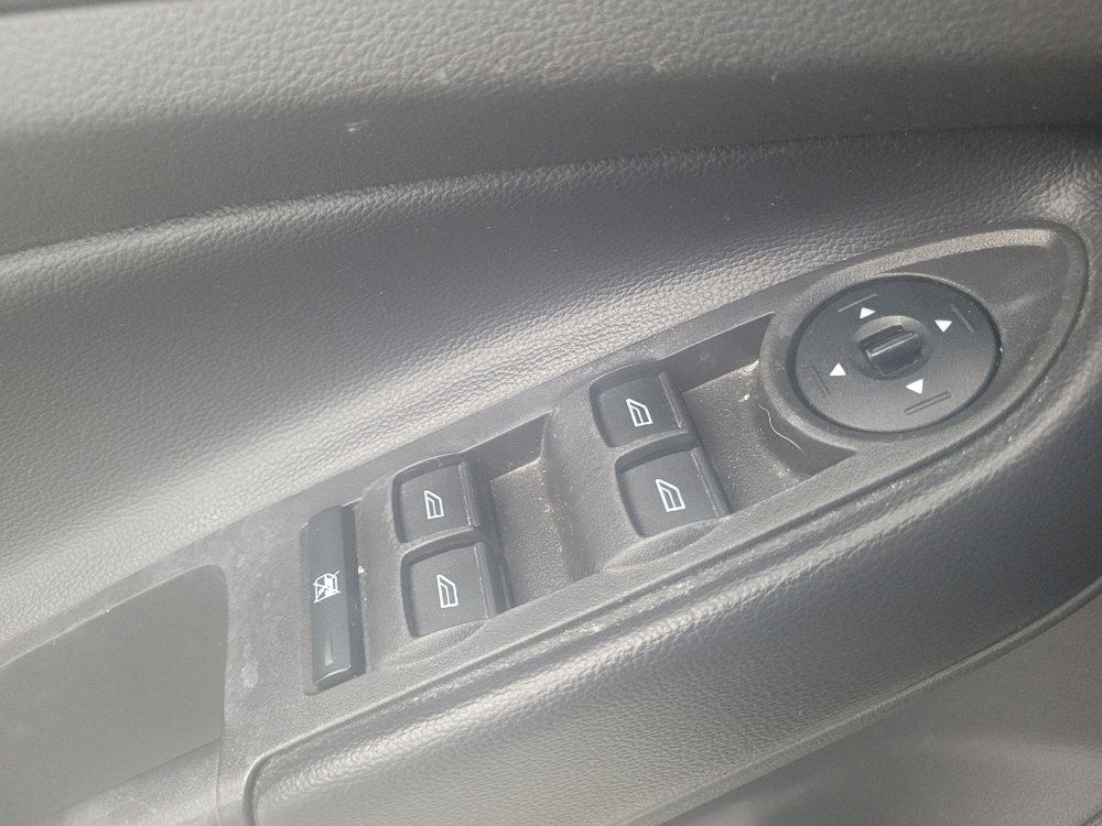 Used 2019 Ford Escape S image 27