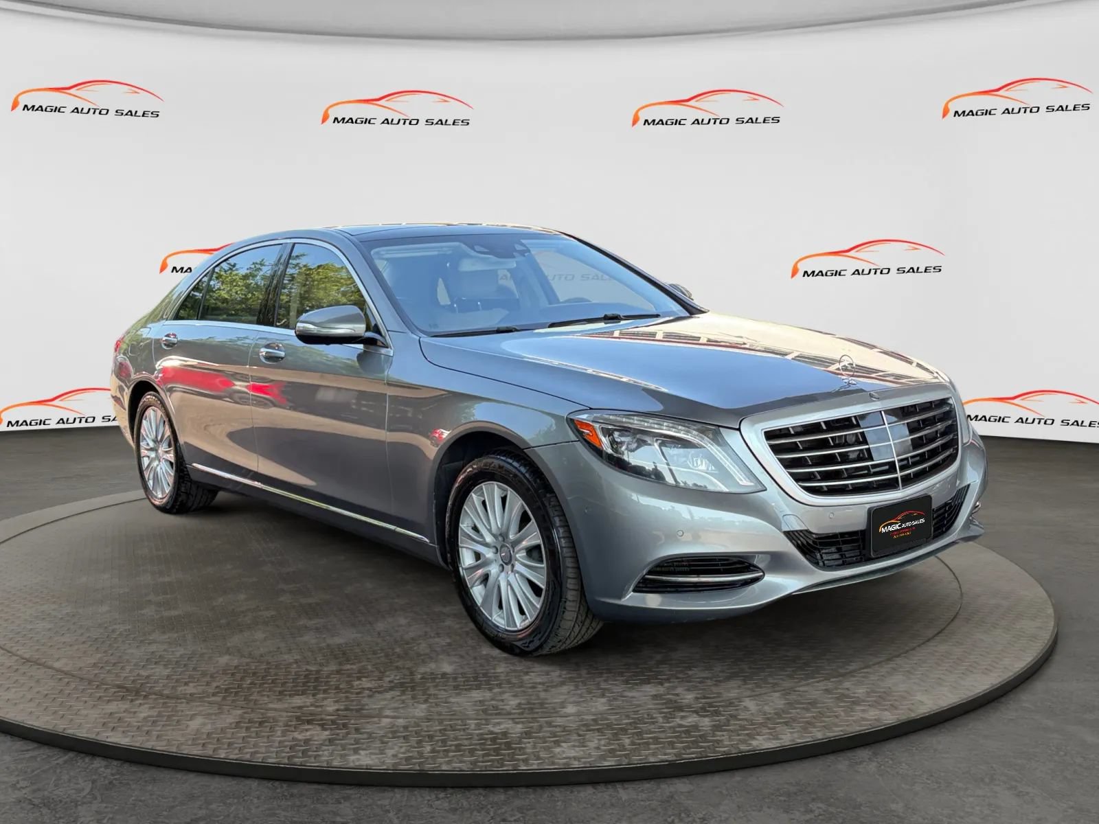 Used 2014 Mercedes-Benz S 550 Sedan image 5