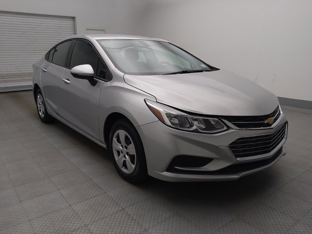Used 2019 Chevrolet Cruze LS FWD image 13