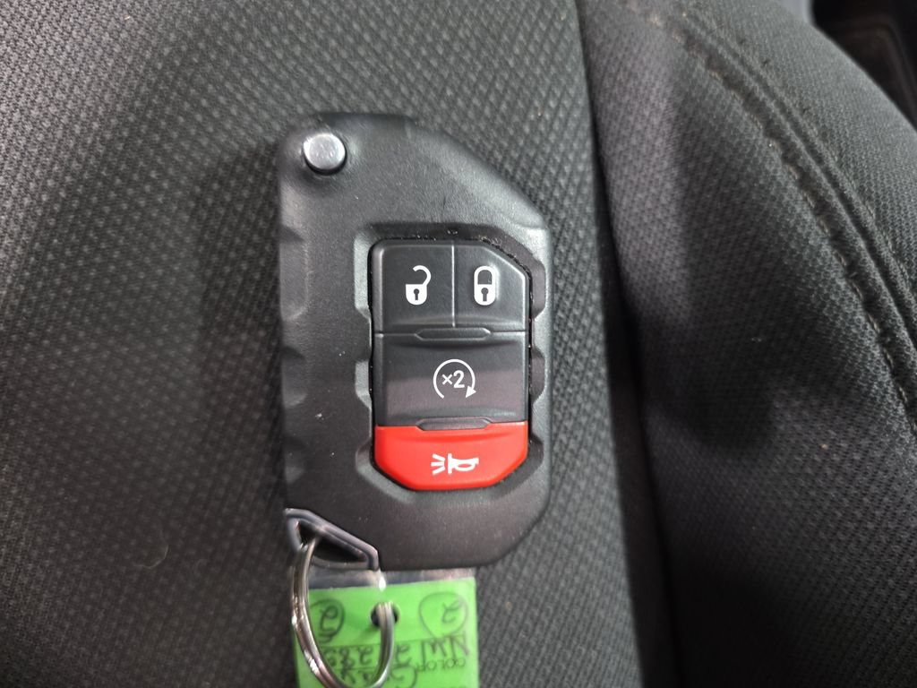 Used 2022 Jeep Wrangler Unlimited Sport AWD/4WD image 34