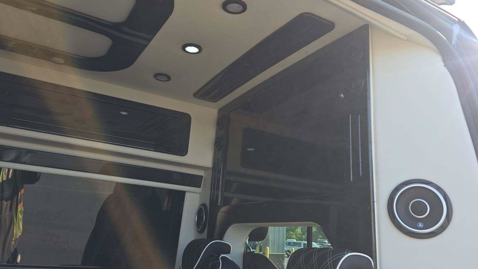 Used 2023 Mercedes-Benz Sprinter 3500 image 12
