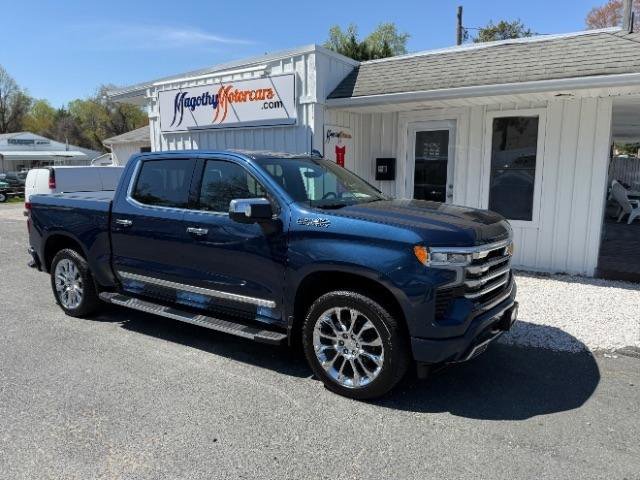 Used 2023 Chevrolet Silverado 1500 High Country w/ High Country Premium Package AWD/4WD image 1