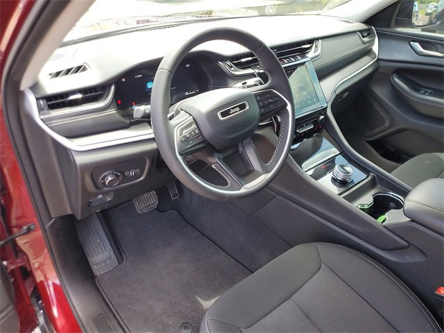 Used 2024 Jeep Grand Cherokee L Laredo image 19