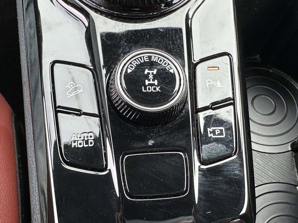 Certified 2025 Kia Sportage SX Prestige AWD/4WD image 32