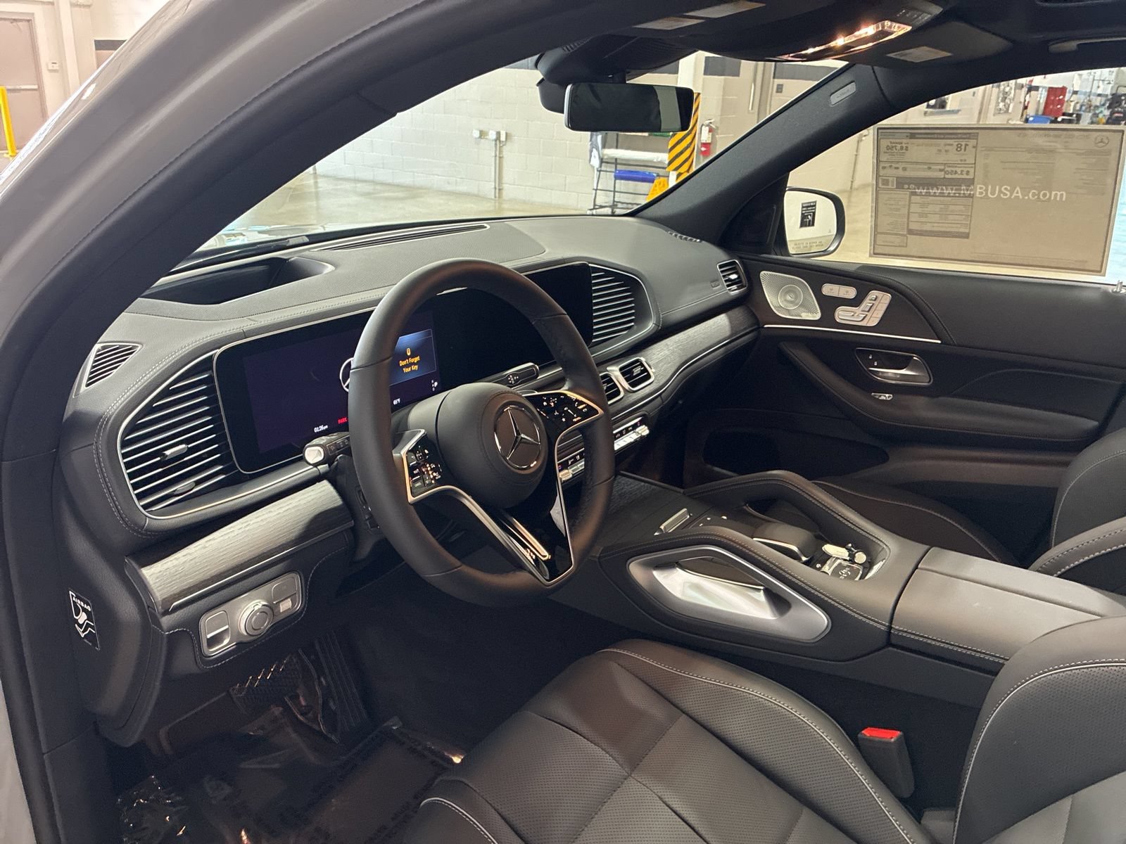 New 2026 Mercedes-Benz GLE 580 4MATIC image 9