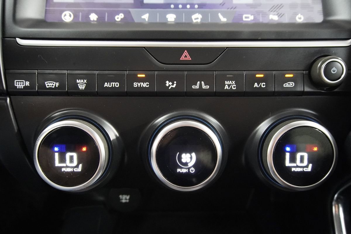 Used 2020 Jaguar E-PACE AWD/4WD image 23