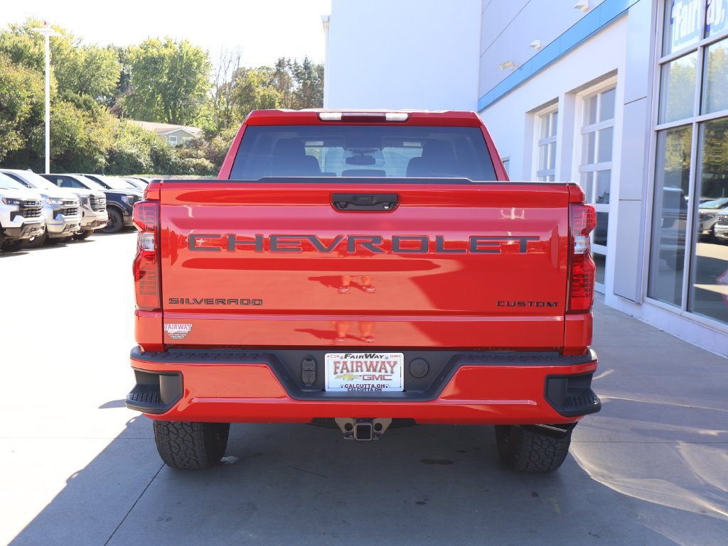 New 2026 Chevrolet Silverado 1500 Custom w/ Turbomax Blackout Package AWD/4WD image 9