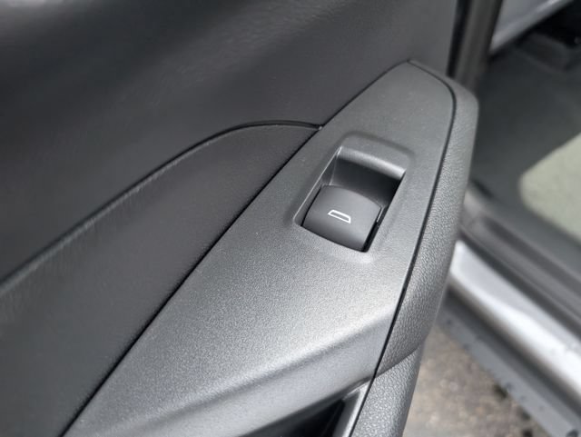 New 2026 Chevrolet Trax ACTIV w/ Sunroof Package FWD image 11