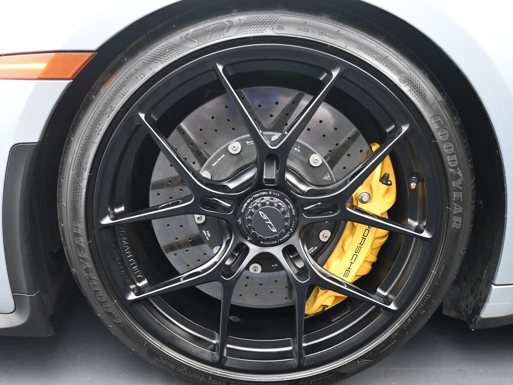 Certified 2022 Porsche 911 GT3 RWD image 26