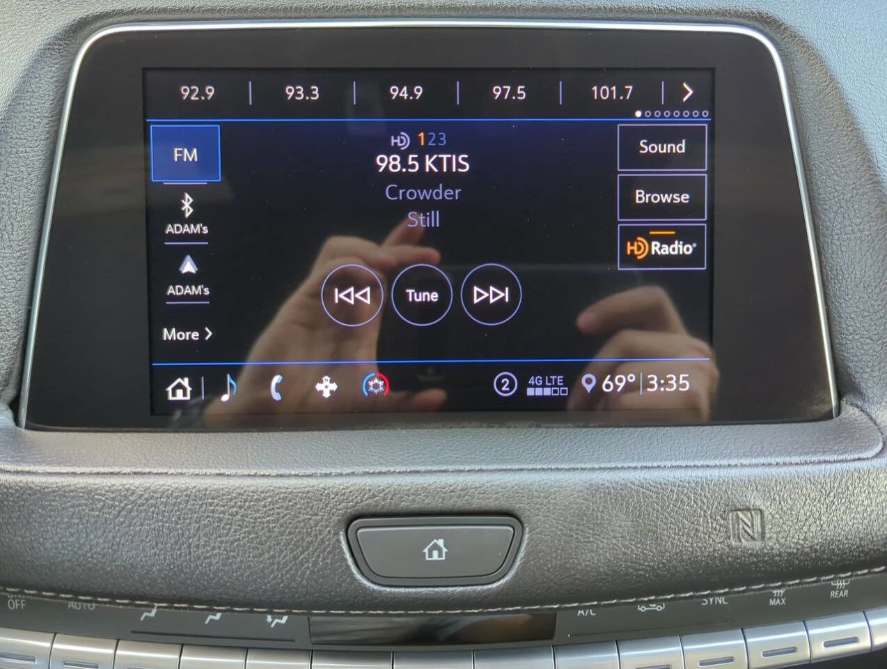 Used 2020 Cadillac XT4 Premium Luxury w/ Driver Assist Package image 16