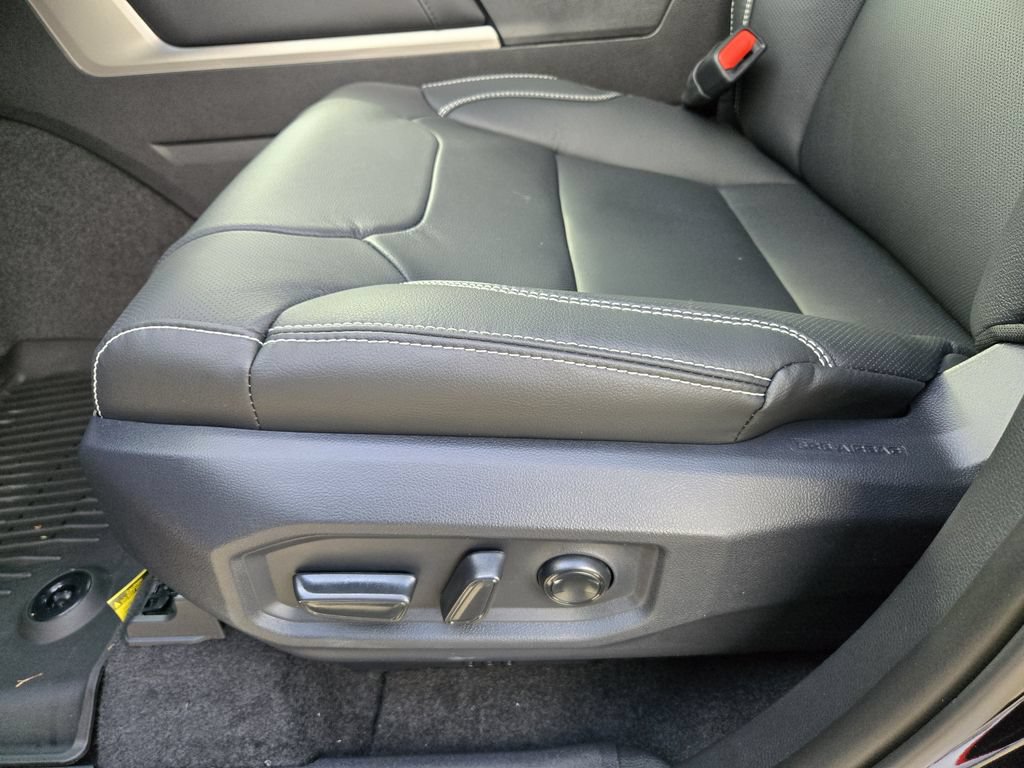 New 2026 Toyota Tundra Limited AWD/4WD image 15