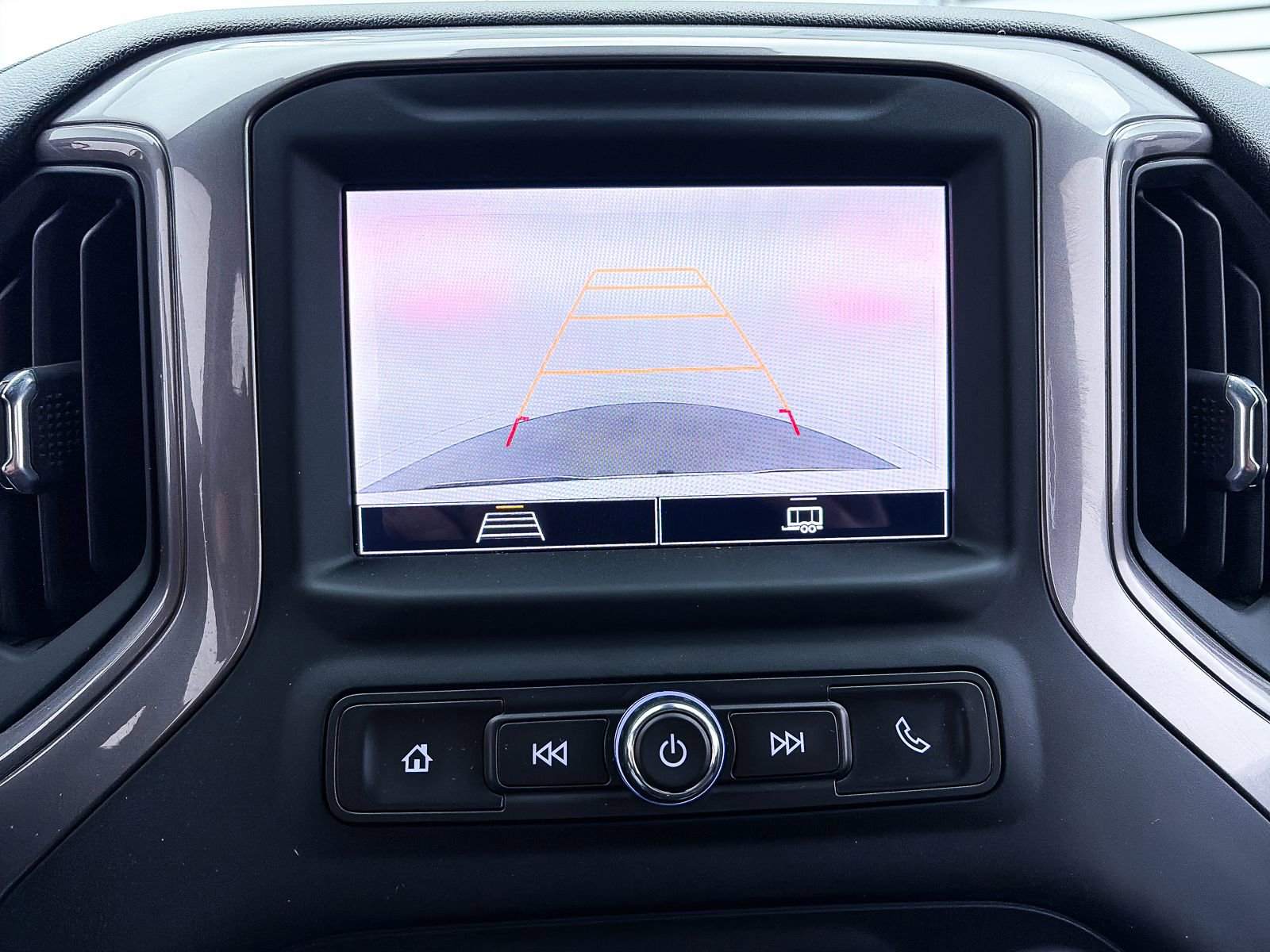 Used 2023 Chevrolet Silverado 1500 Custom image 5