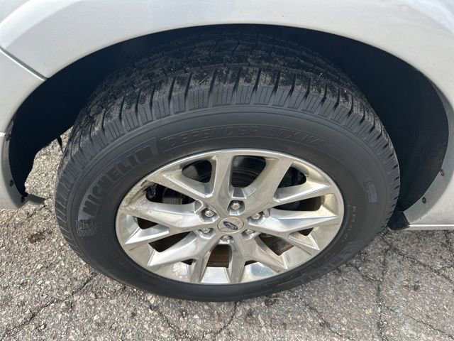 Used 2017 Ford Expedition Limited w/ Equipment Group 301A image 10