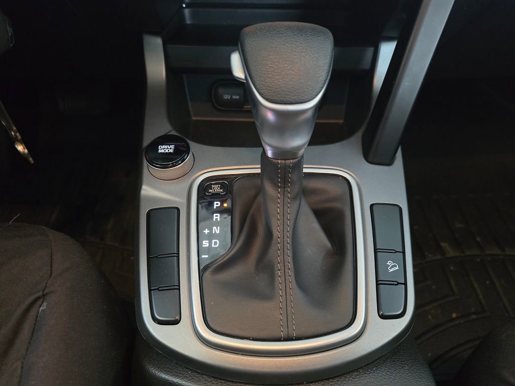 Used 2021 Kia Seltos LX image 16