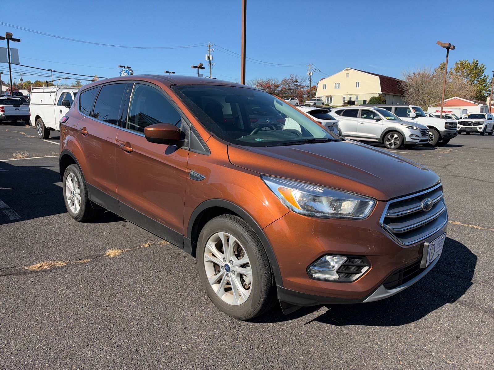 Used 2017 Ford Escape SE AWD/4WD image 3