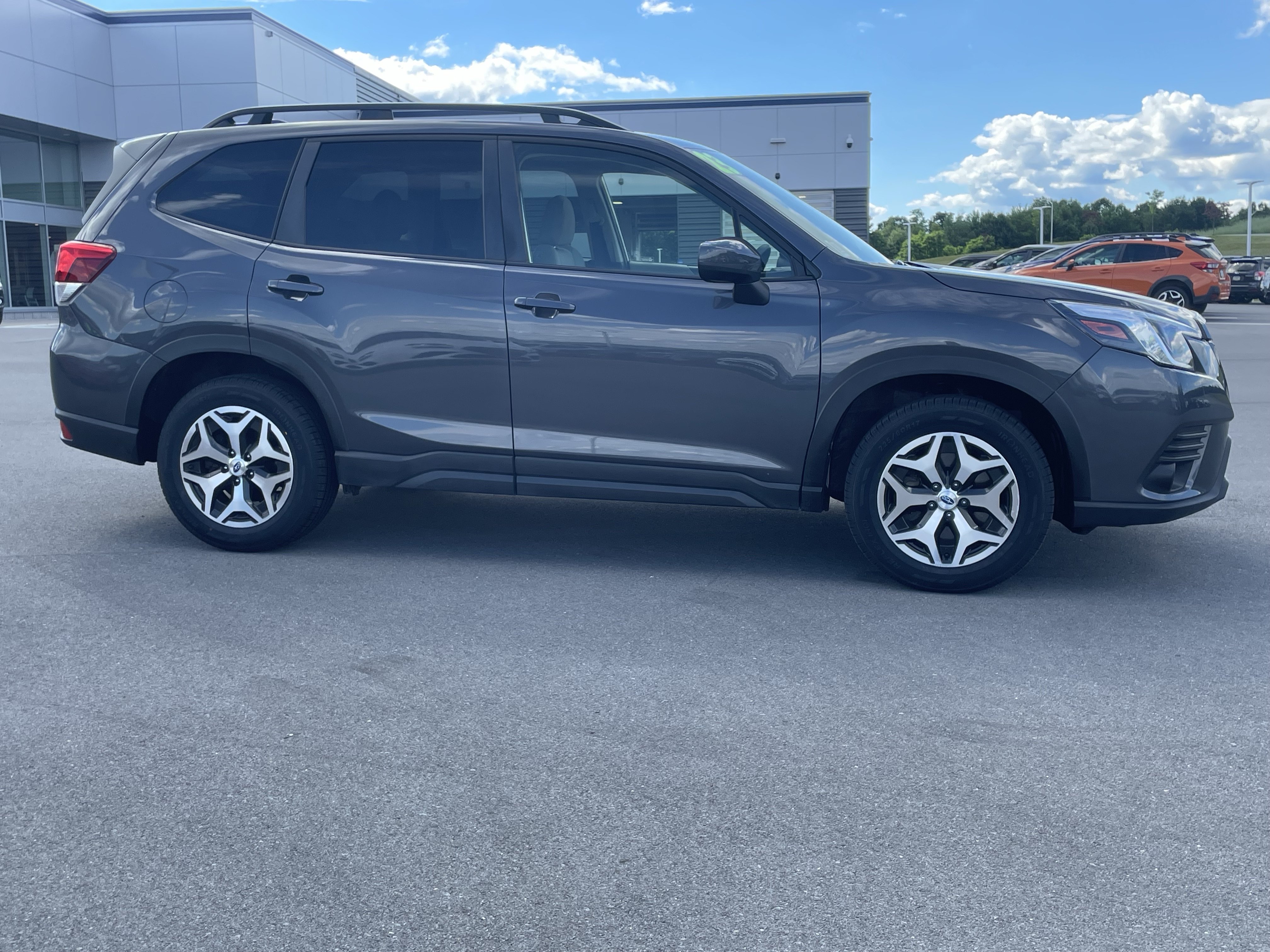 Certified 2023 Subaru Forester Premium AWD/4WD video 2