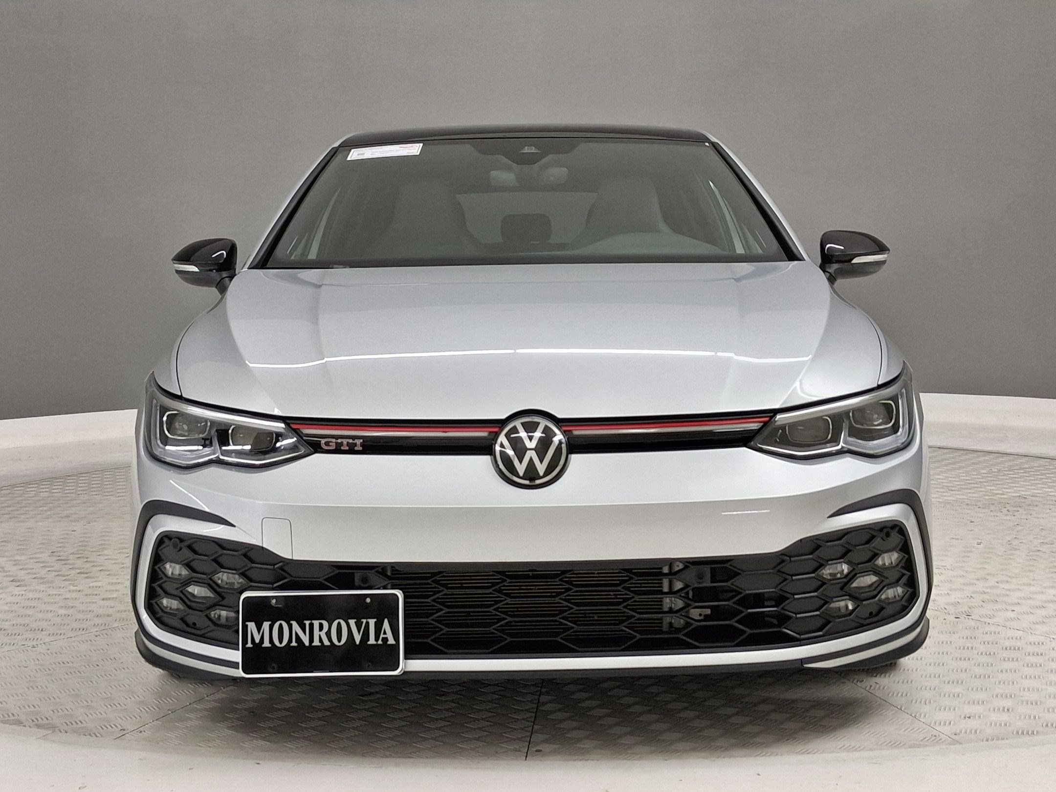 Used 2024 Volkswagen GTI SE image 4