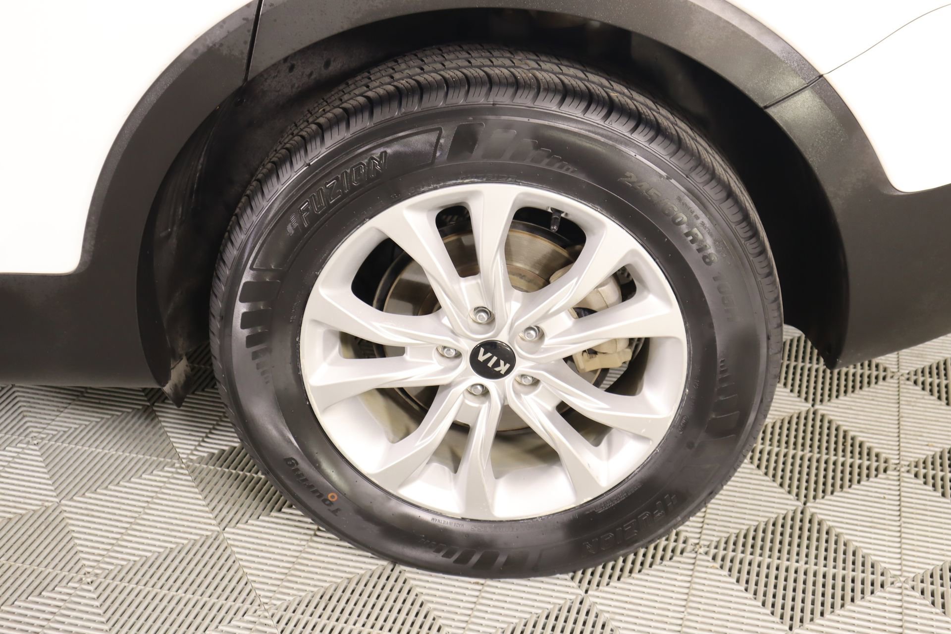 Used 2021 Kia Telluride LX image 19