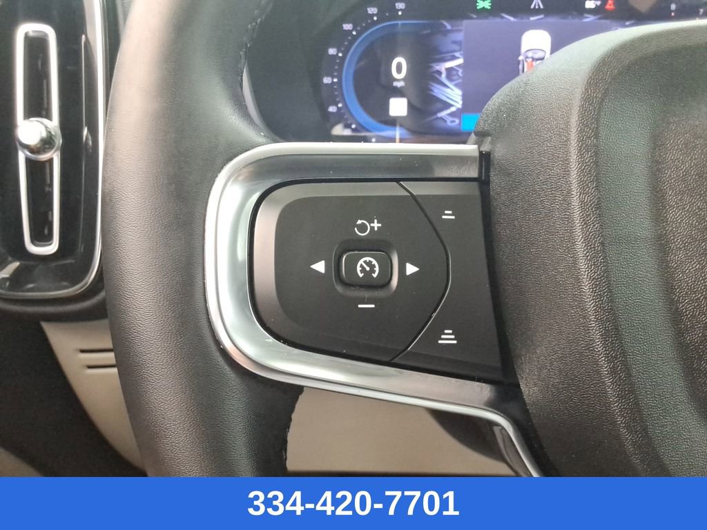 Certified 2023 Volvo XC40 B5 Ultimate w/ Protection Package Premier image 27