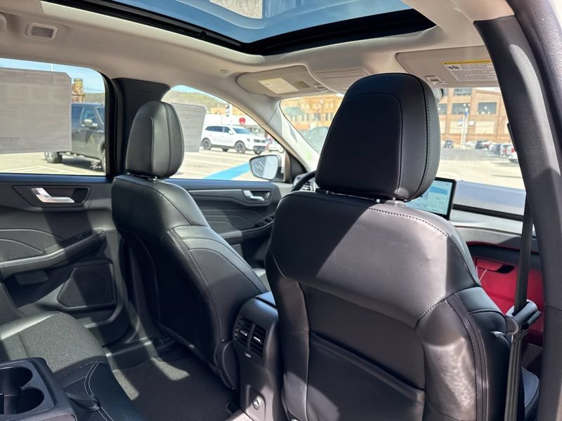 New 2025 Ford Escape SE FWD image 14