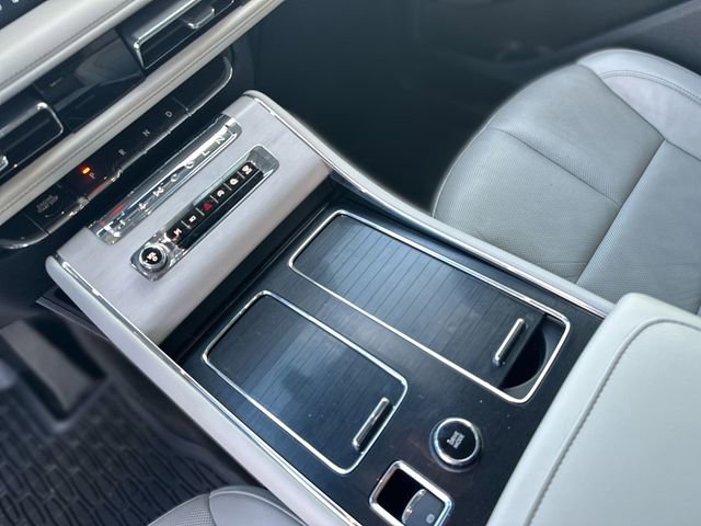 Used 2025 Lincoln Aviator Reserve w/ Illumination Package image 22