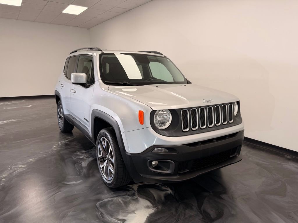 Used 2015 Jeep Renegade Latitude w/ Popular Equipment Group AWD/4WD image 17