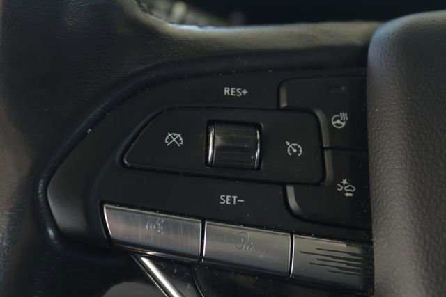 Certified 2022 Cadillac Escalade ESV Premium Luxury image 12