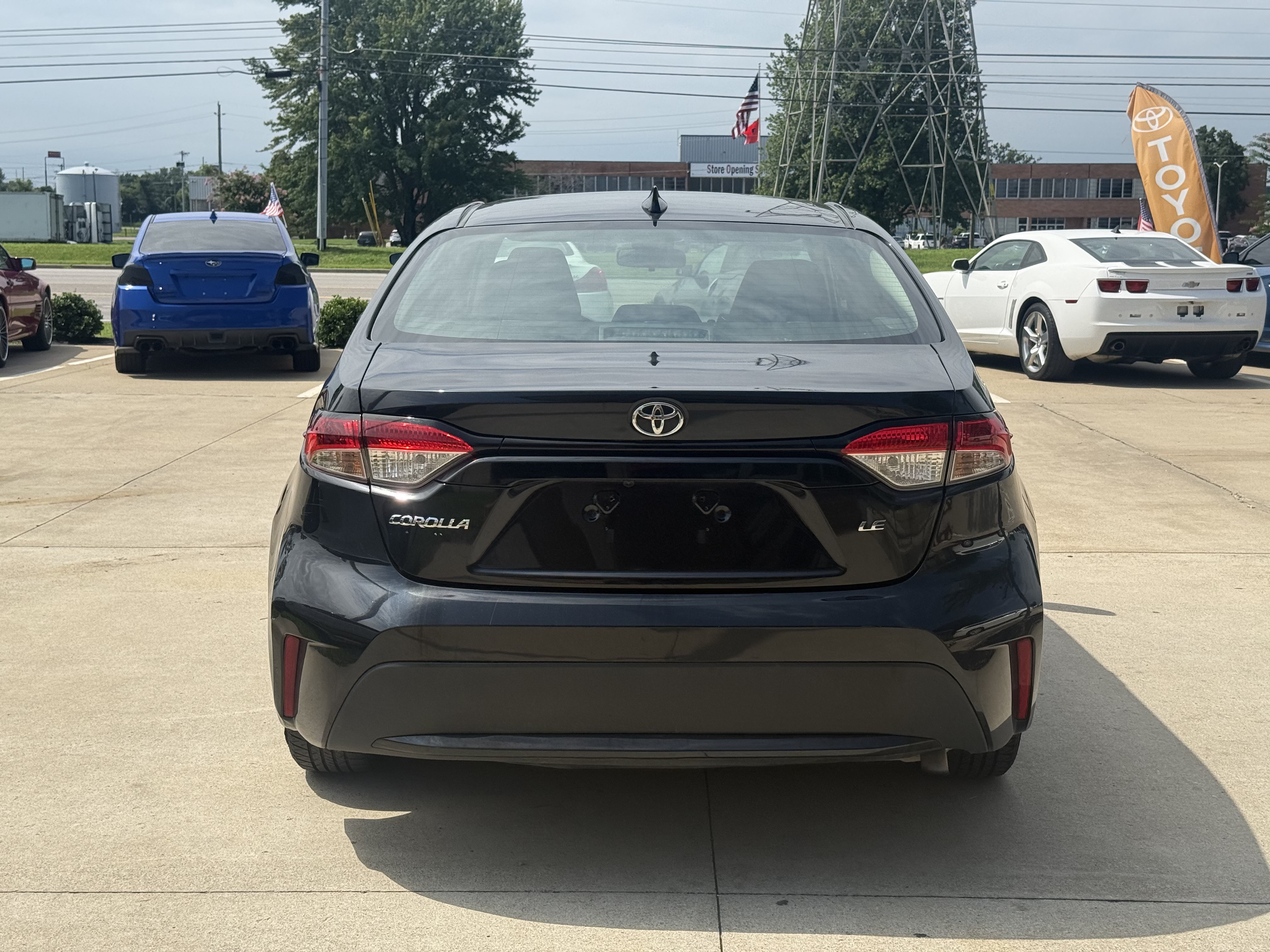 Used 2022 Toyota Corolla LE FWD image 6