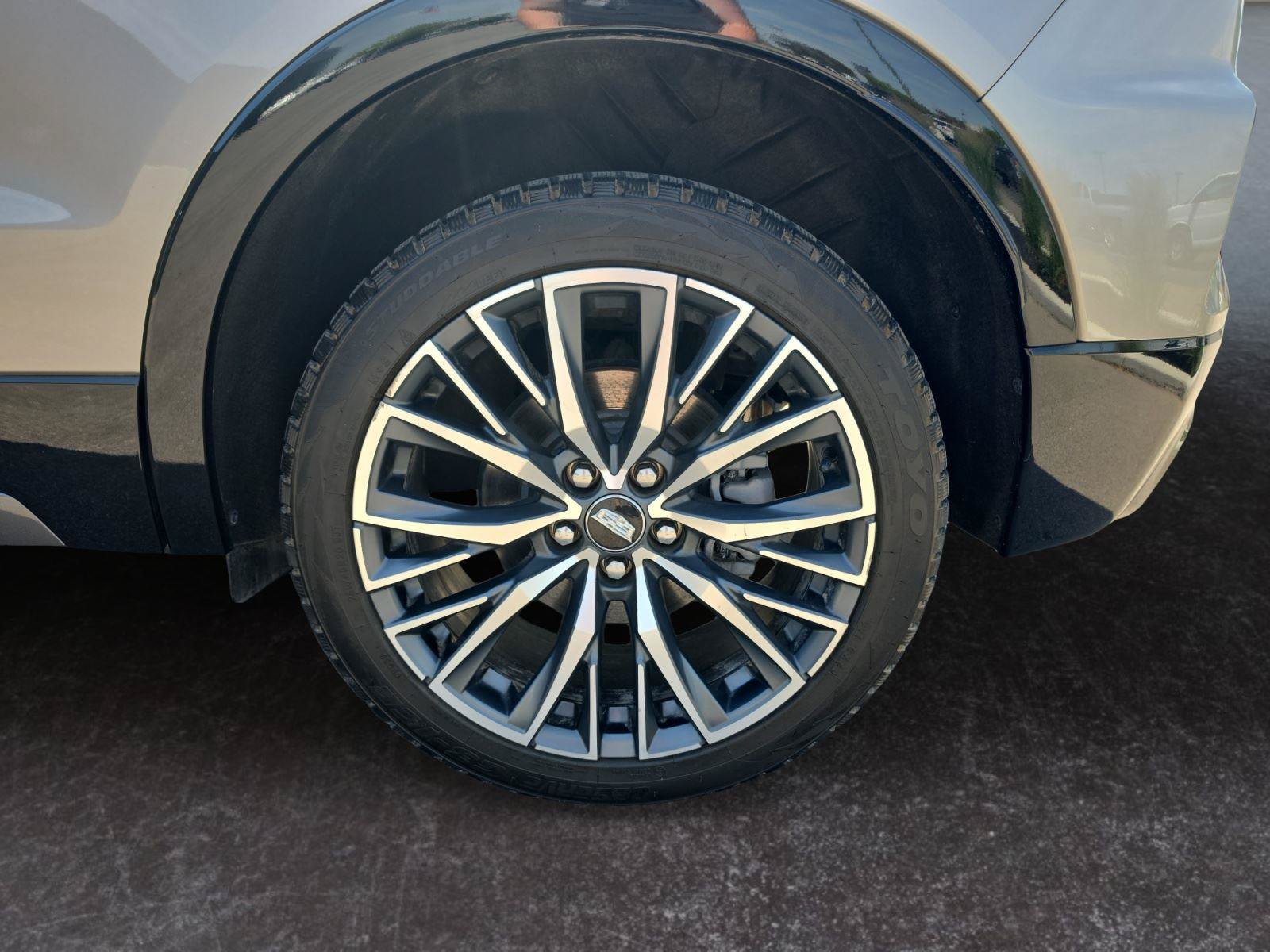 Used 2024 Cadillac XT4 Sport AWD/4WD image 29